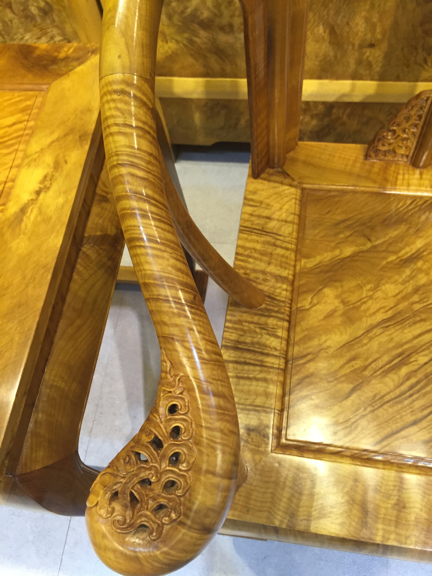 艺龙阁古典家具金丝楠黄金楠皇宫椅厂家直销