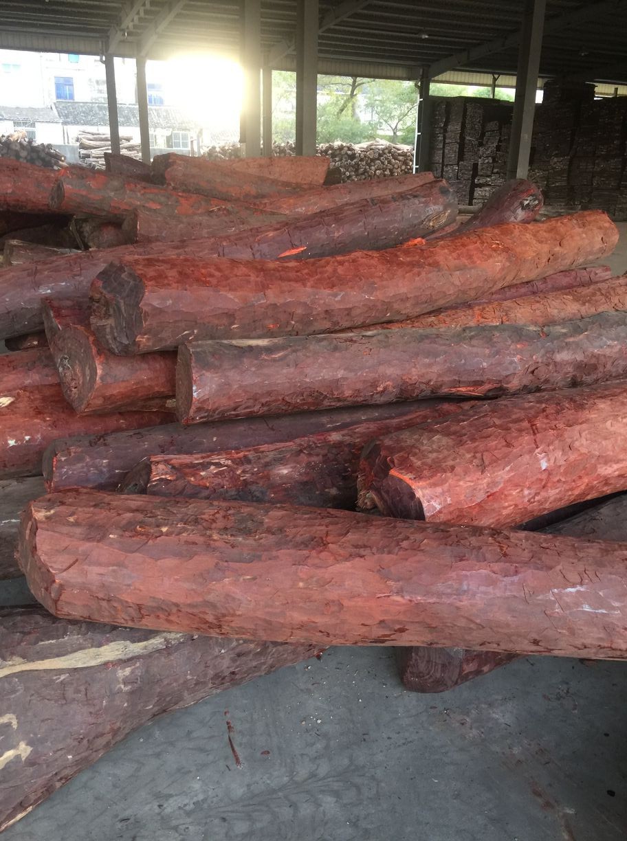 进口赞比亚血檀原木防腐木板材批发 张家港原木板材市场现货供应