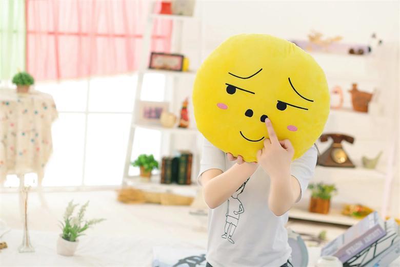动漫热卖可爱创意qq双面滑稽表情抱枕家居