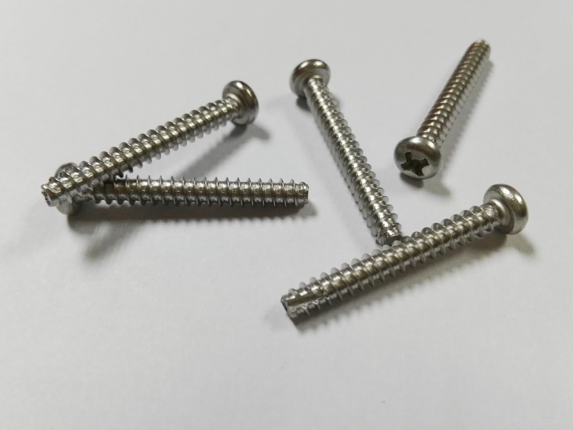 厂家直销pb4x30不锈钢自攻牙螺丝 量大从优 - 东莞市航钢五金制品有限