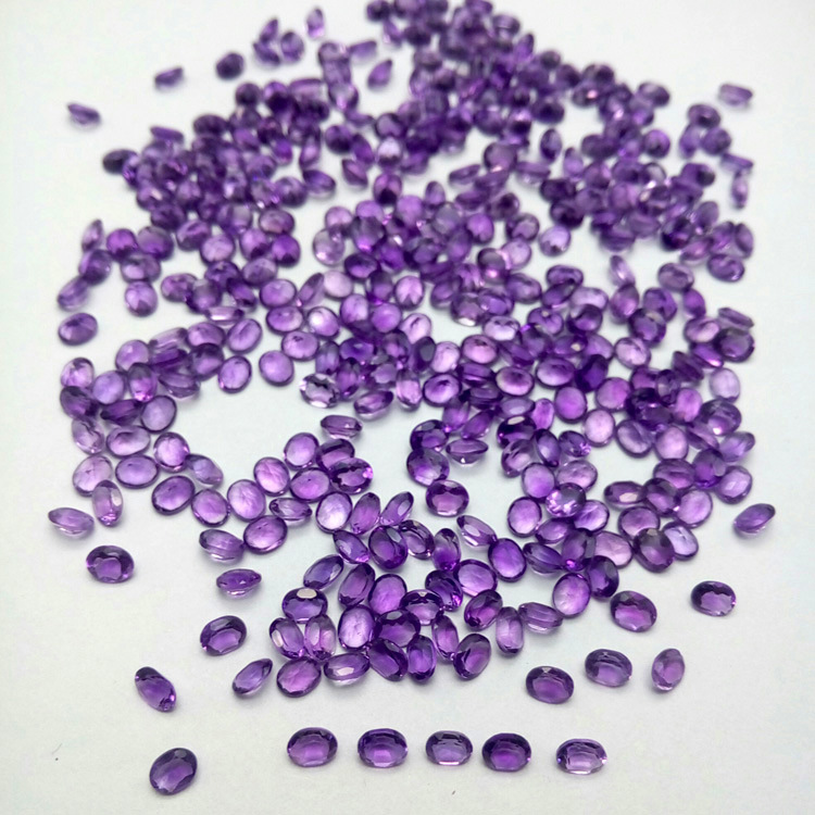 主要经营:莫桑比克石榴,镁铝石榴,沙弗莱,坦桑石,澳