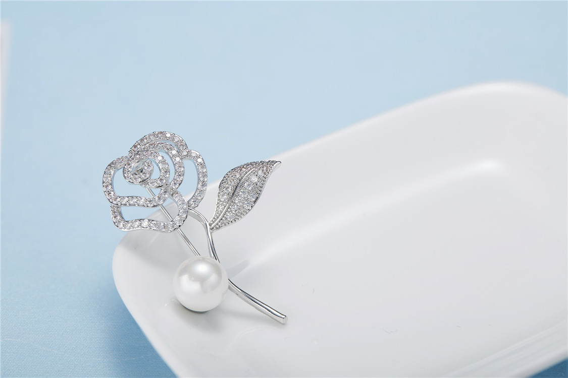 厂家定制批发高雅浪漫玫瑰花别针 高档胸针 珍珠水晶胸针韩版胸花