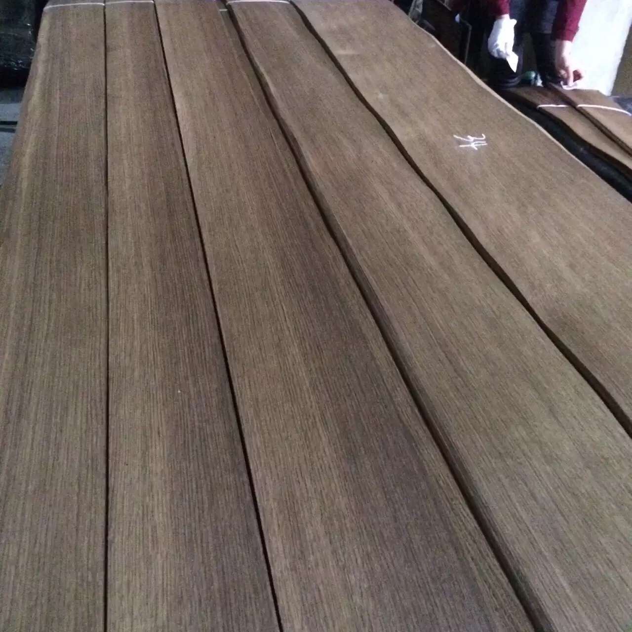 白橡烟熏(浅色)/烟熏白橡木皮