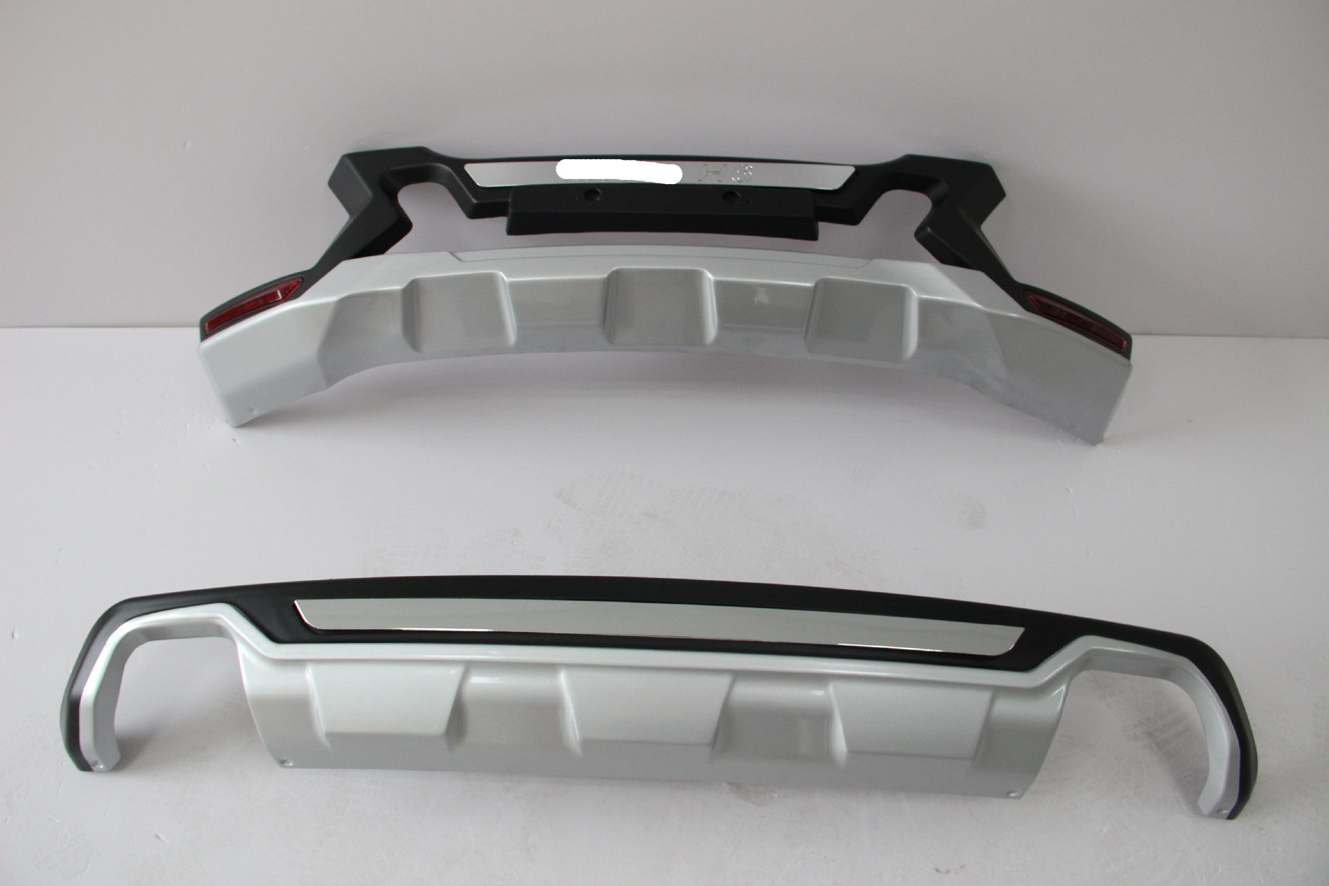 15款哈佛h6自动版前后护杠 精品护杠 保险杠