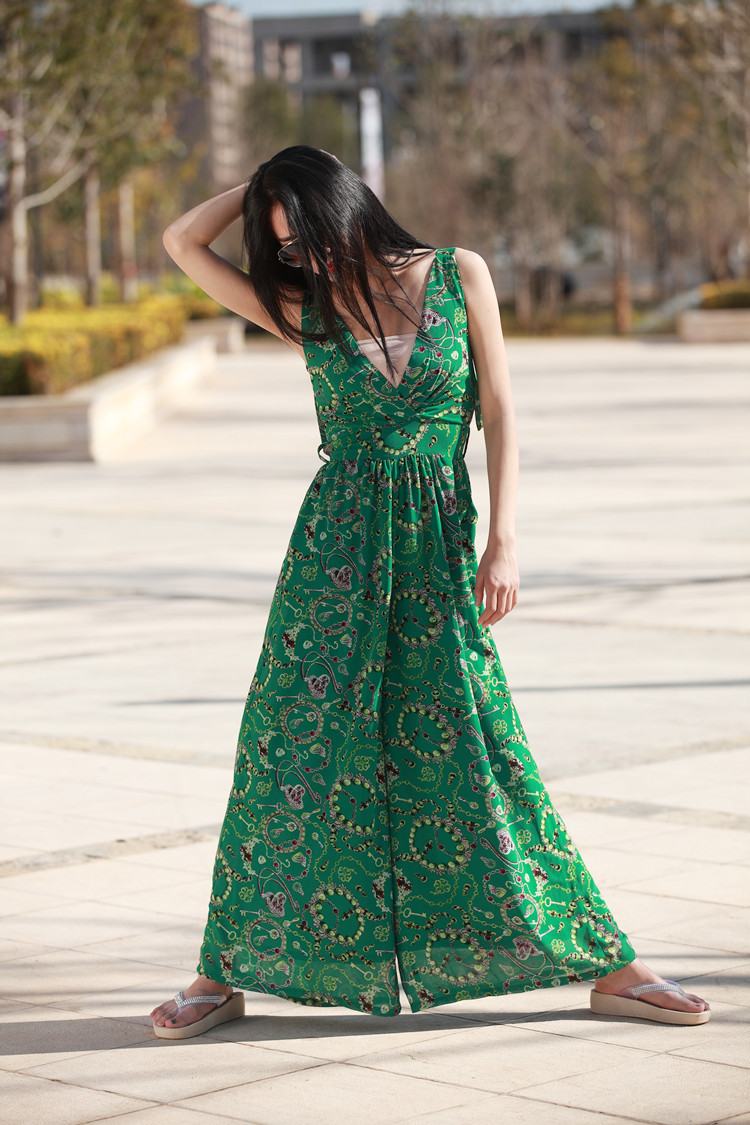 2016新款珠宝花修身连体裤裙