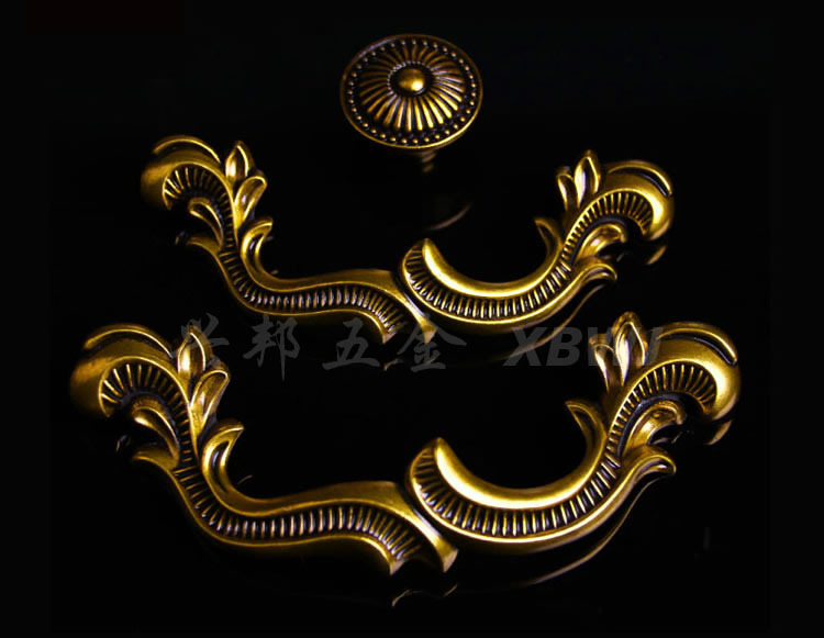 仿古金色衣柜拉手 中式复古锌合金柜门拉手大全 抽屉单孔圆拉手