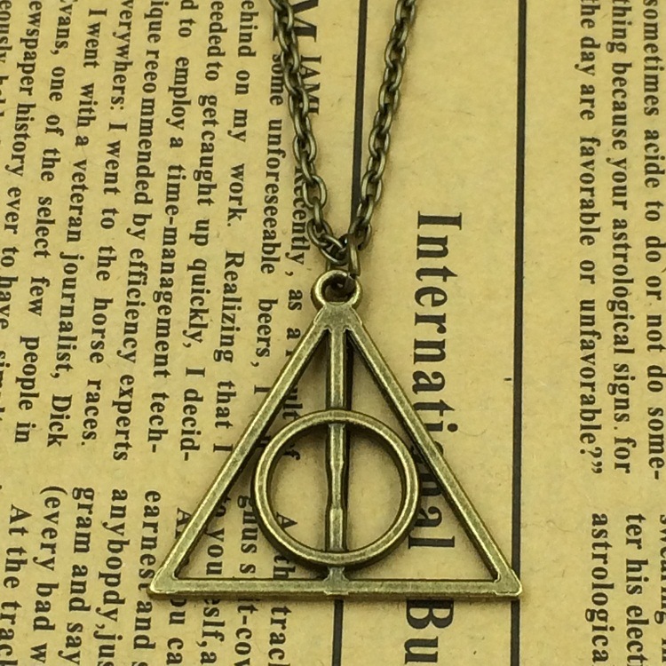 哈利波特项链 哈利波特与死亡圣器 卢娜 三角形吊坠项链 厂家直销