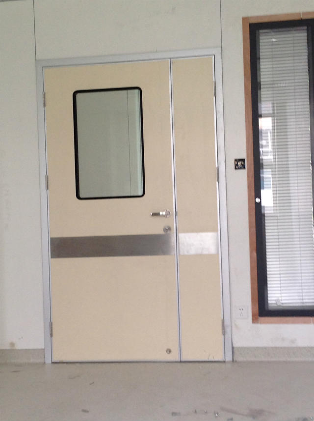 我 公司主打产品超市食品机场配餐专用防撞自由门,洁净门,医用门, pvc