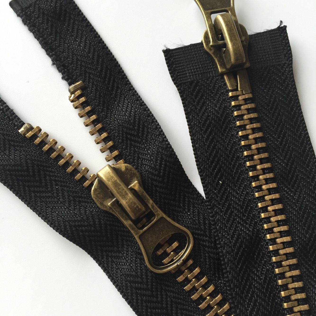 5号金属开尾拉链牛仔裤外套用青古铜白铜黄铜拉链拉链厂家定制