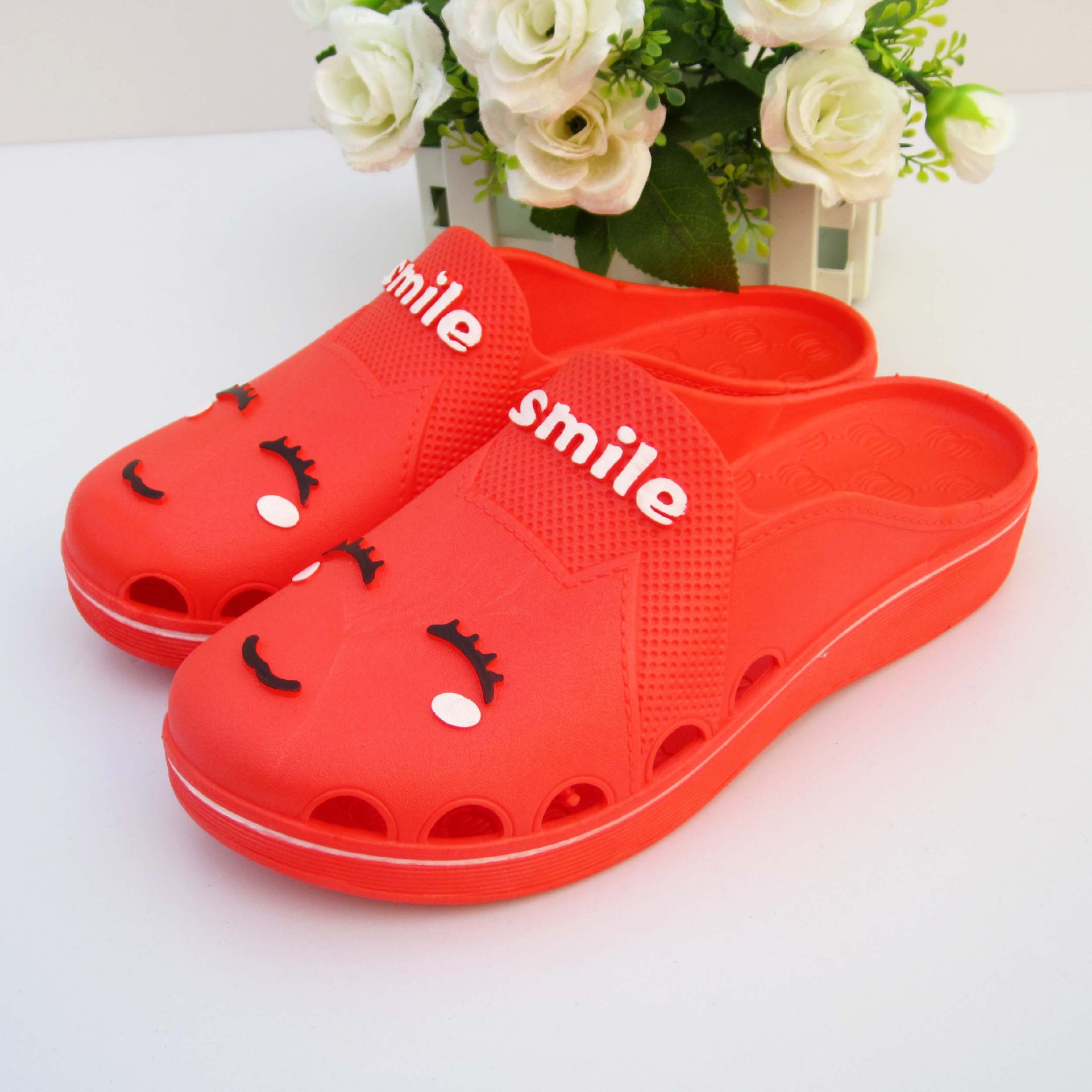 厂家亏本清仓 洗澡漏水浴室凉拖鞋 夏季室内塑料家居凉拖鞋