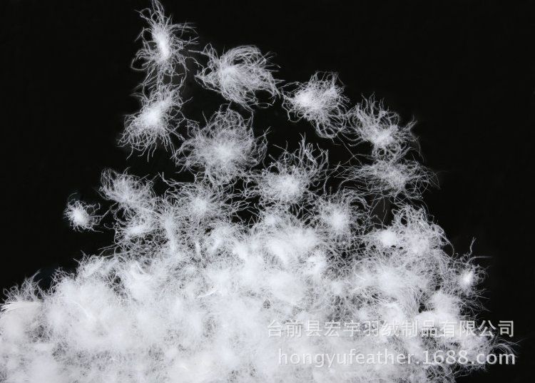 90% 白鹅绒 蓬松度700以上
