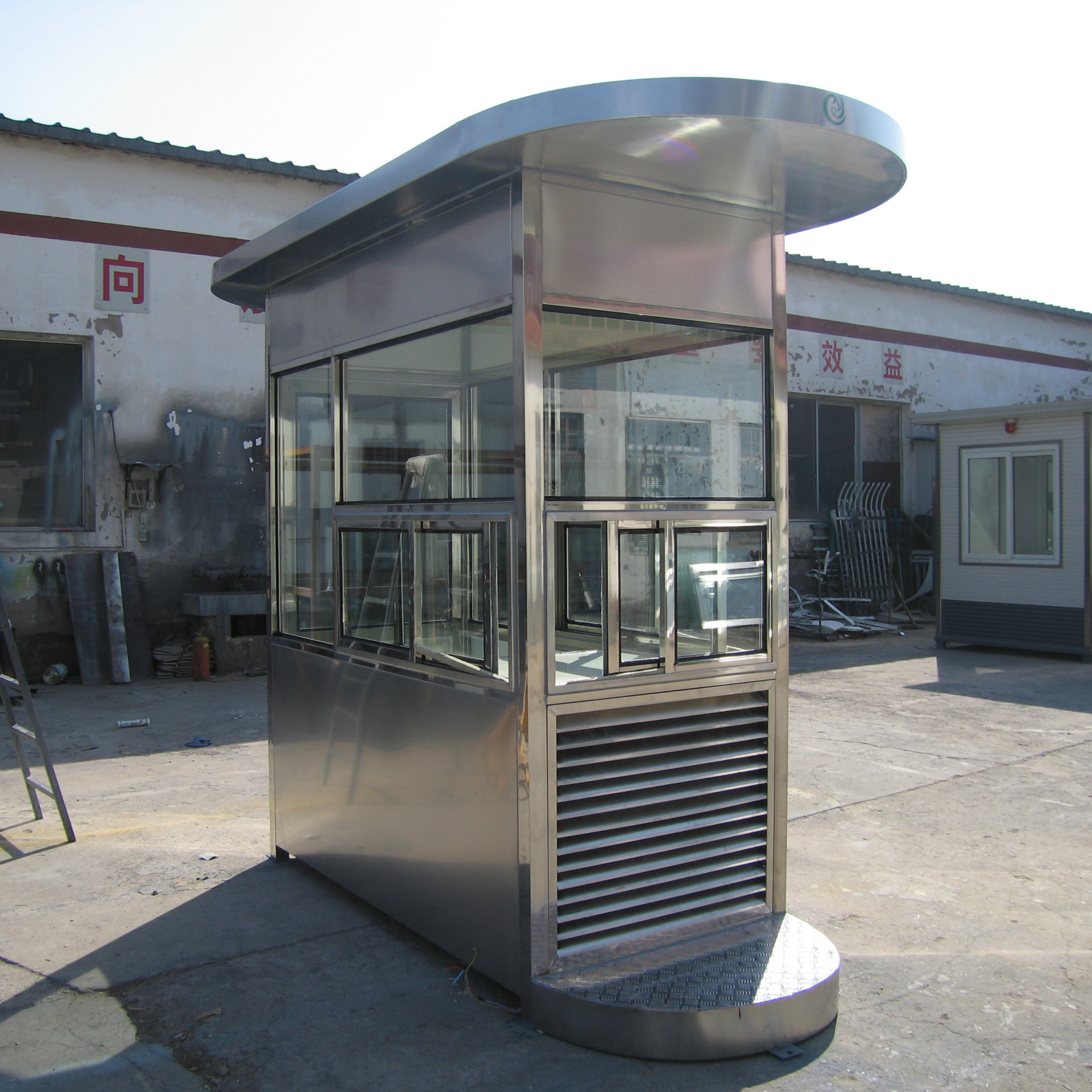 专业供应 不锈钢岗亭 道闸收费岗亭 小区门卫移动岗亭