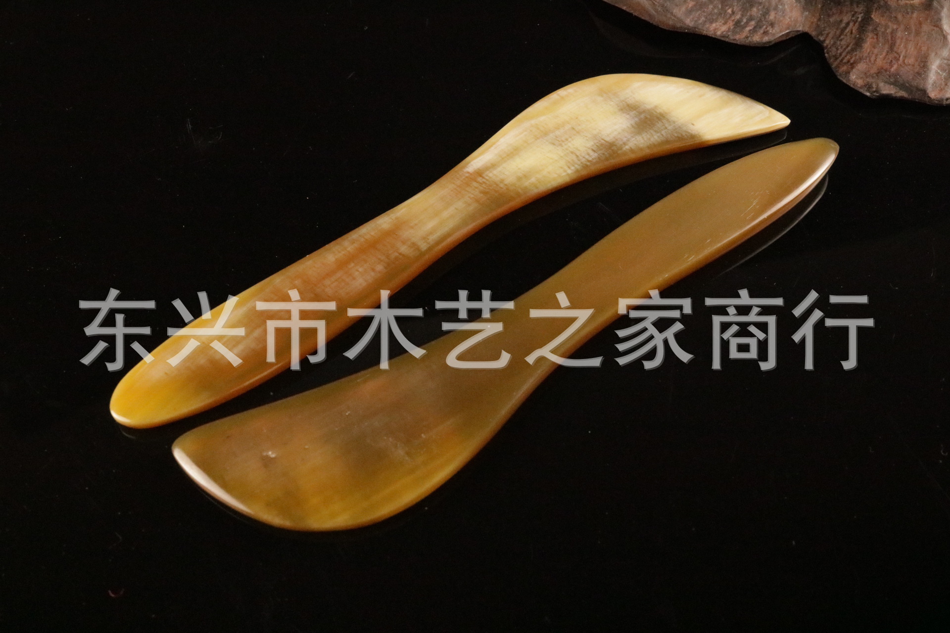 厂家直销牛角刮痧板 天然加厚牛角s形刮痧片