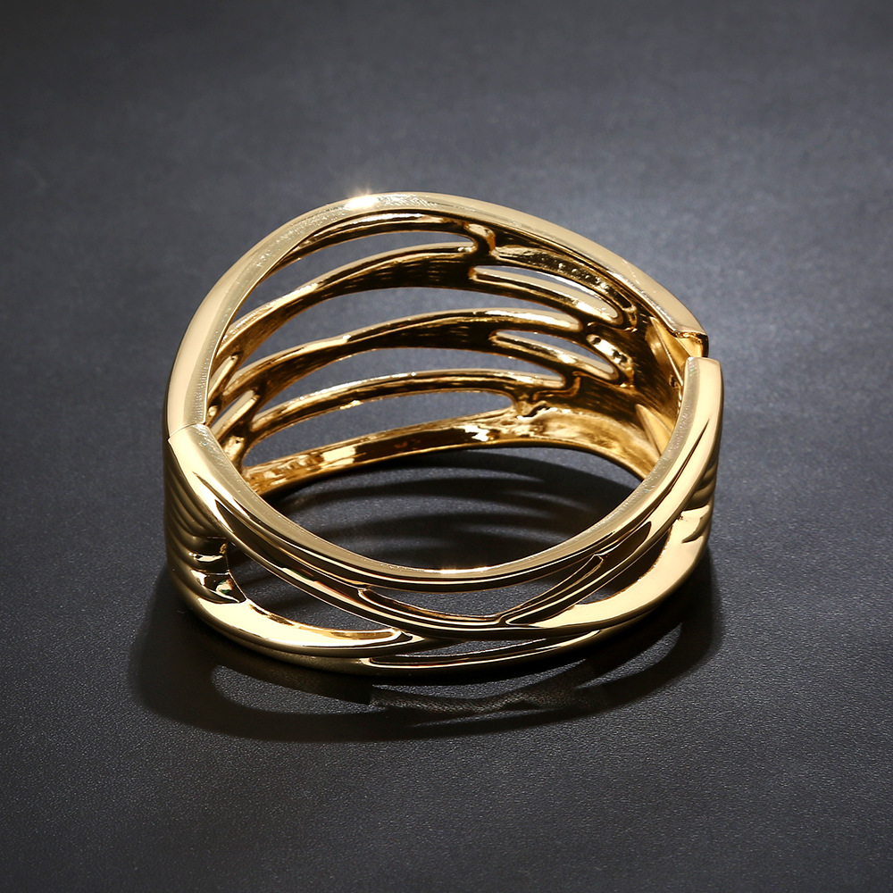 速卖通新款不规则镂空手镯欧美大牌夸张手饰开口镯子女士潮流手环