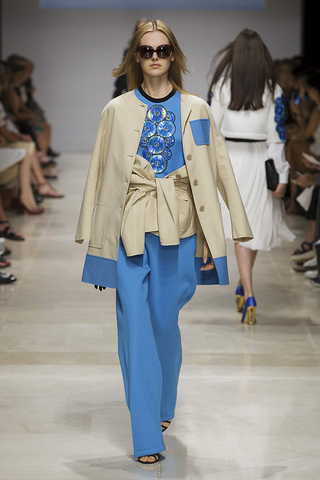 流行趋势--时尚秀场女装2016春夏发布会