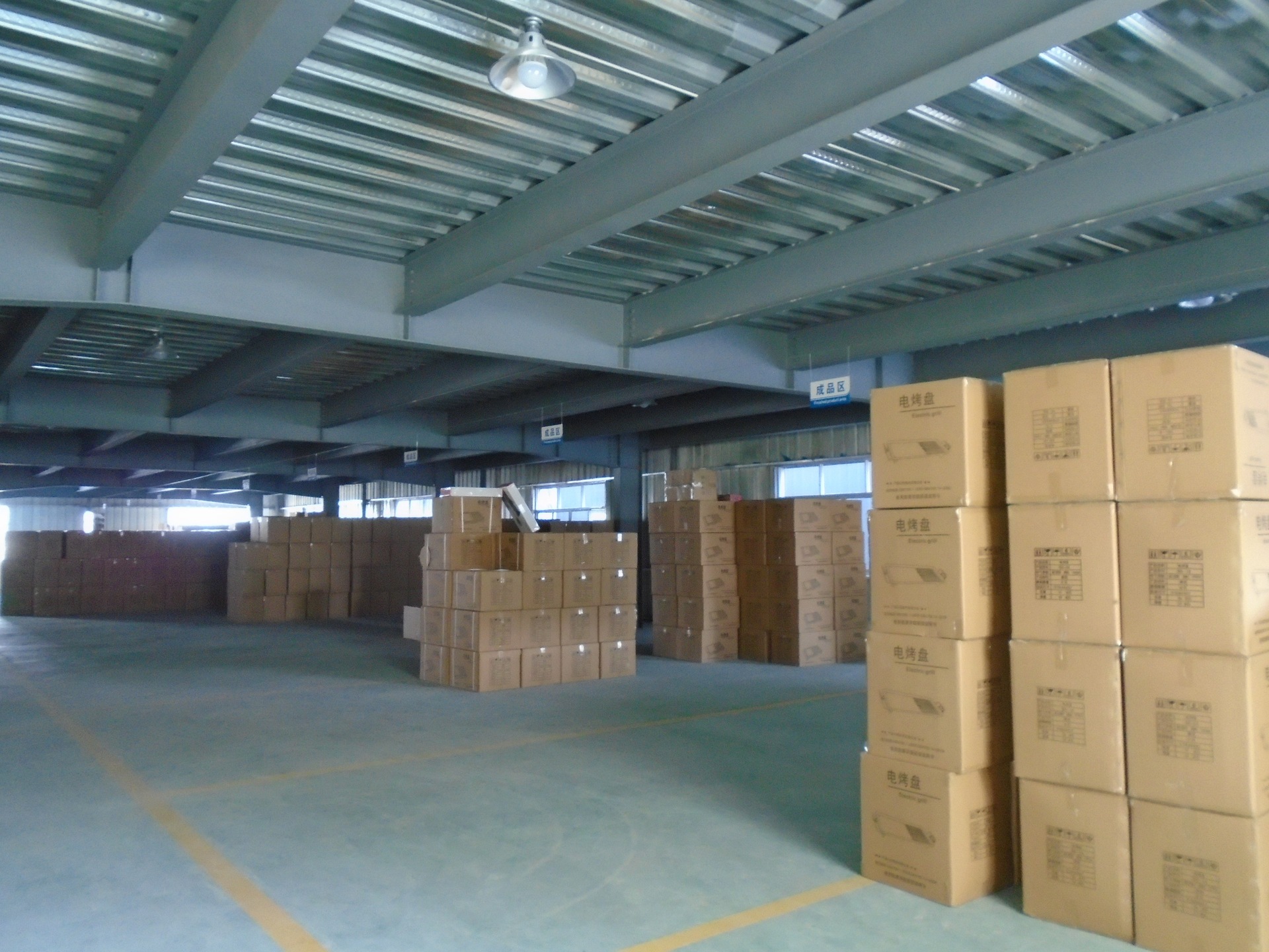 厂家直销卡卡熊电热火锅 鸳鸯锅超大容量火锅电器