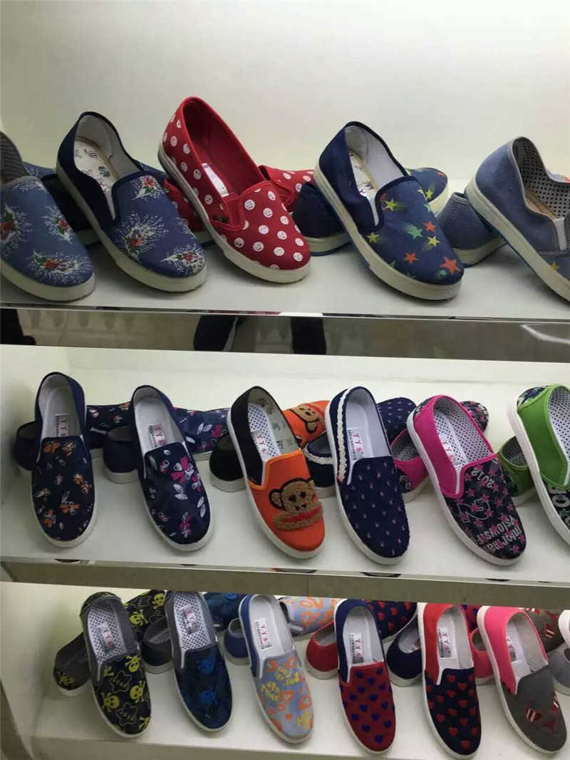 厂家供应新款正品老北京布鞋 防滑耐磨时尚