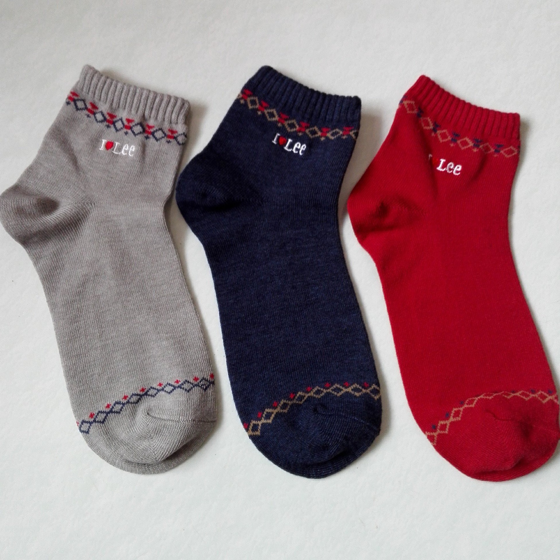 厂家直销 女士刺绣袜子 纯棉正品 爆款出售 库存批发