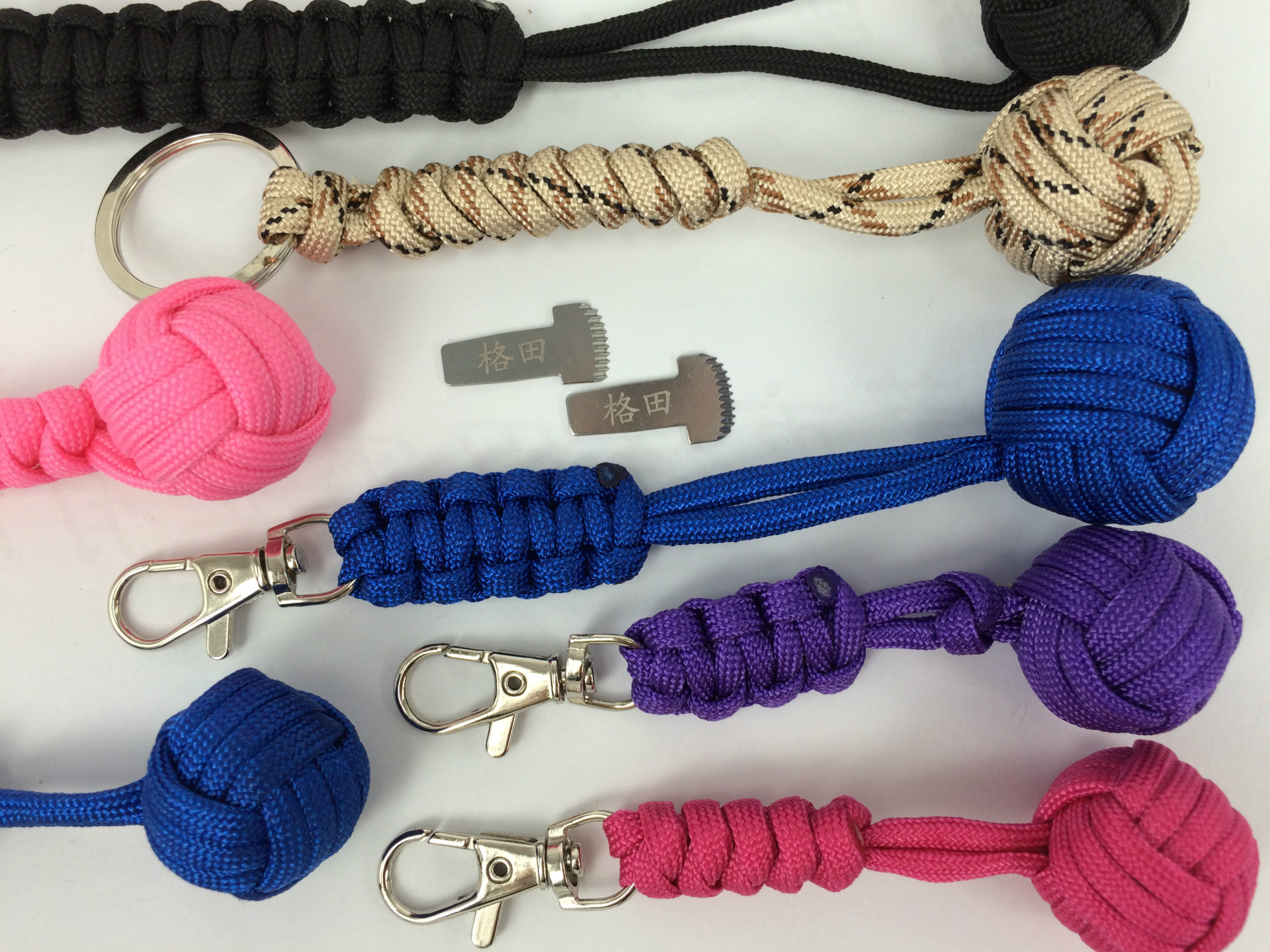 厂家批发 户外伞绳编织钥匙球 钥匙挂件 手工编织打结球