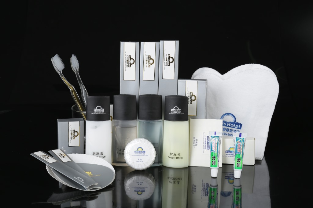 洗漱七件套装  扬州 世通 用品厂是一个具有多年生产酒店用品的企业