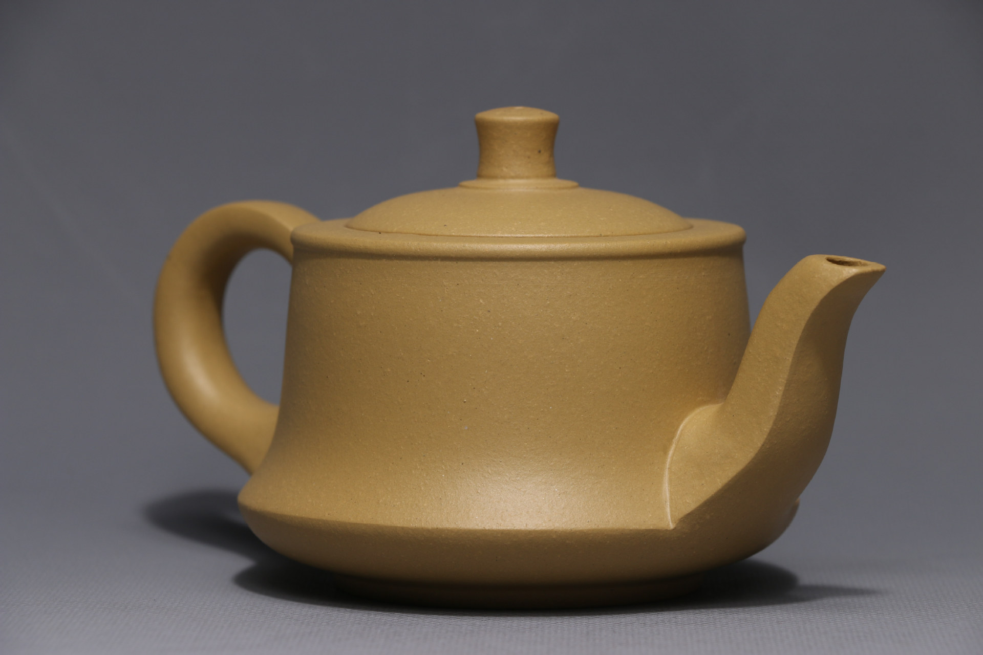 宜兴龙砂陶 宜兴紫砂茶壶 黄段泥玉曲壶215cc紫砂壶茶具套装定制