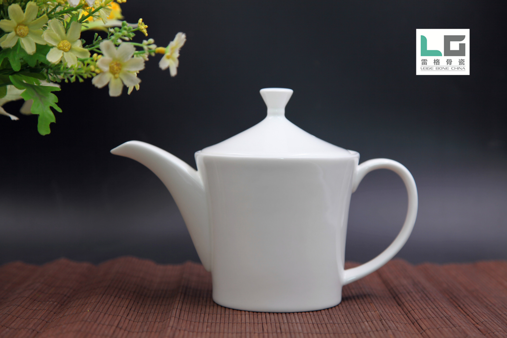 雷格 唐山骨瓷纯白陶瓷壶 卢升茶壶冷水壶家用酒店餐厅