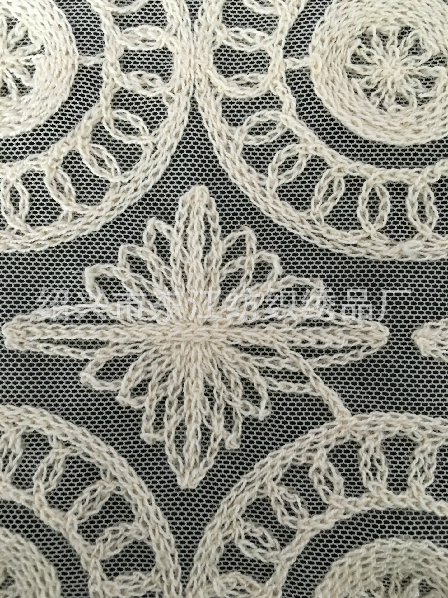新棉线绣花水溶绣绳绣绣花面料 链条绣 平绣 绣花加工定制 绣花厂