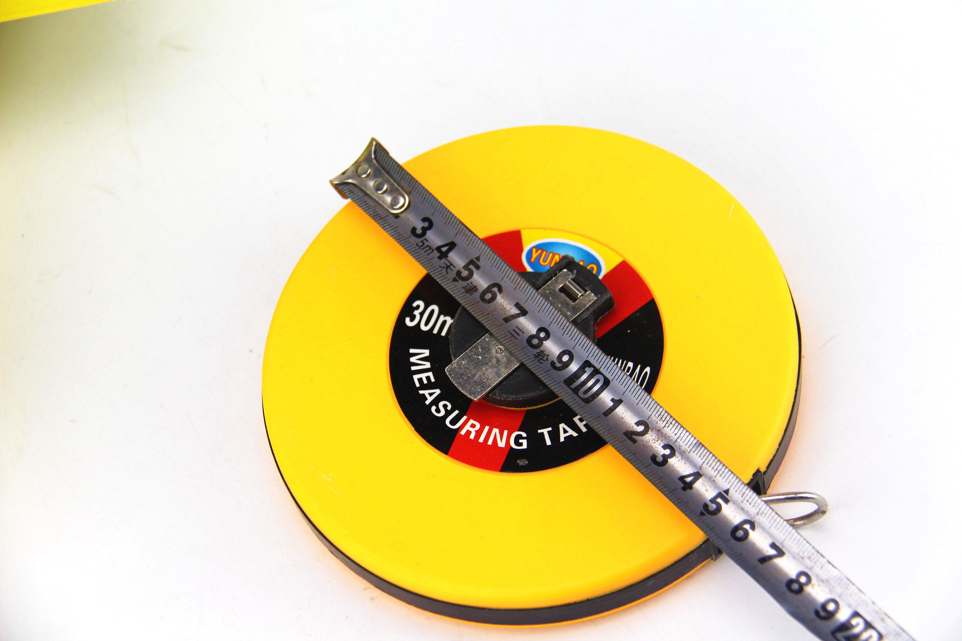 30米纤维尺 手摇式布卷尺义乌五金店供货地摊赶集 9元9店十元店