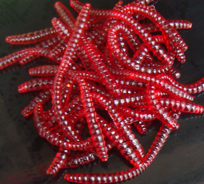 批发蚯蚓红虫6cm路亚饵鱼饵假饵拟饵仿生饵软蛆海淡水多色