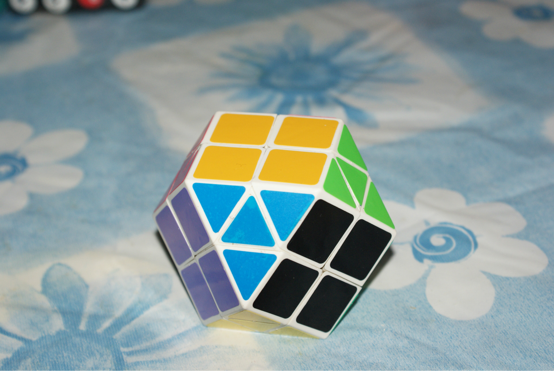 奇特异形魔方 智力玩具 十二面 钻石魔方