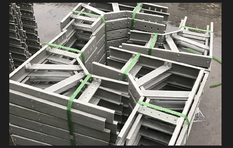 销售耐腐蚀槽式弯头 不锈钢槽式桥架弯头 镀锌槽式桥架弯头