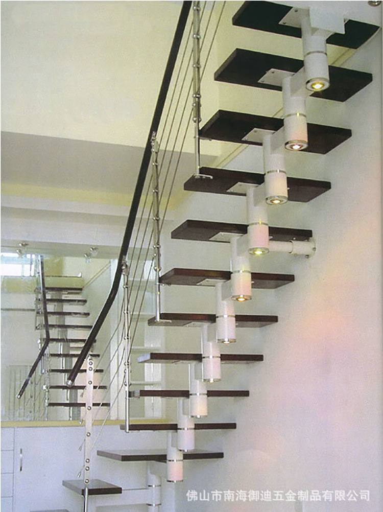 楼梯厂家直销 脊索龙骨楼梯 家用整体钢木安全爬梯 品质保证