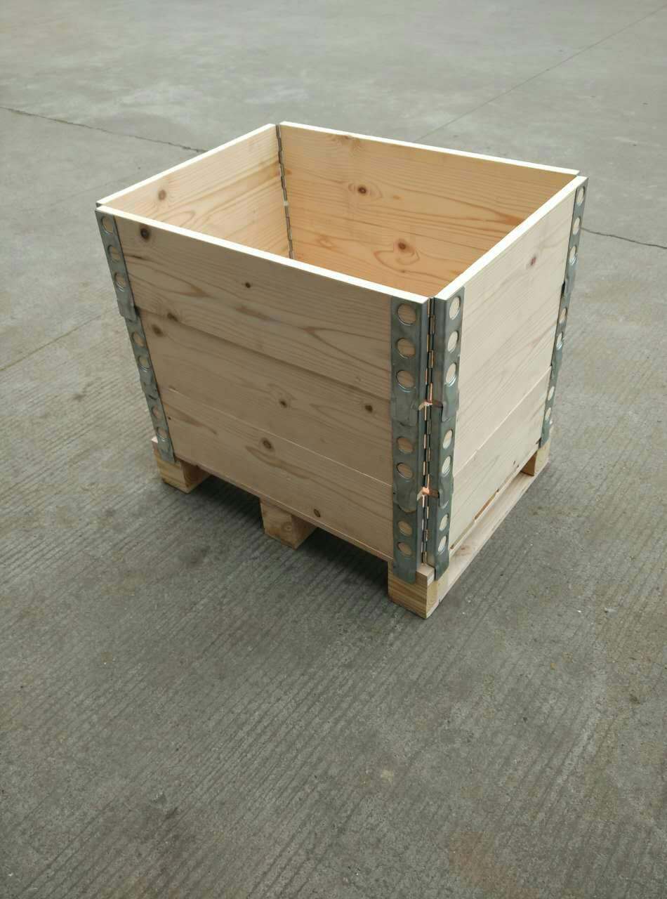 优质供应各种实木包装箱 进口实木围板箱周转箱 精细做工钢带箱