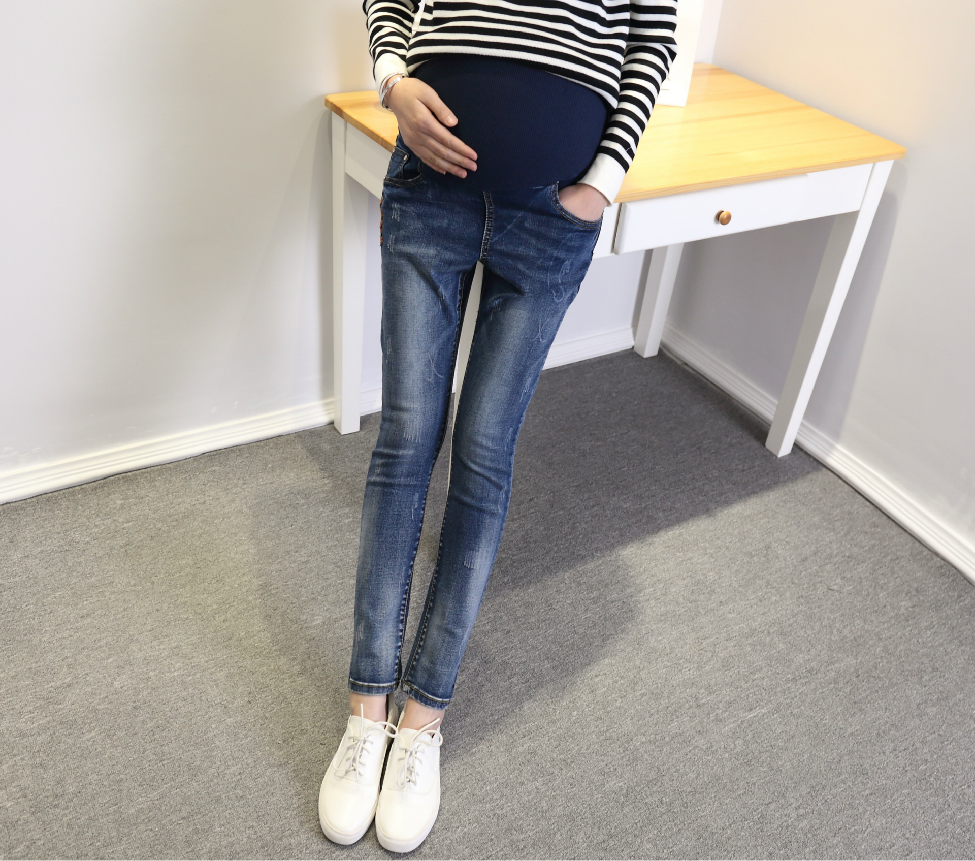 2017新款孕妇牛仔裤 韩版纯棉修身小脚