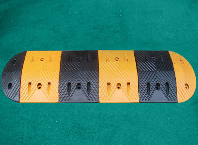 黄黑道路减速带大圆弧 优质大圆弧橡胶减速