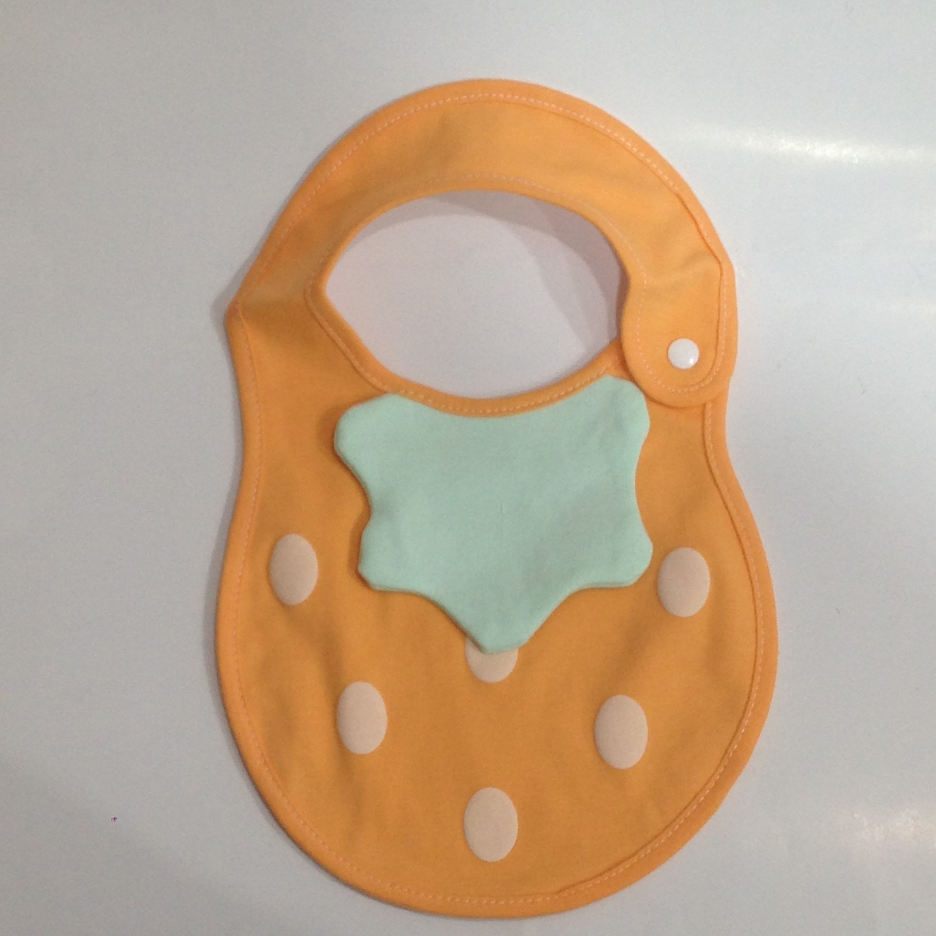 纯棉全棉婴儿围嘴男女宝宝草莓口水巾围兜春夏饭兜按扣可爱公主