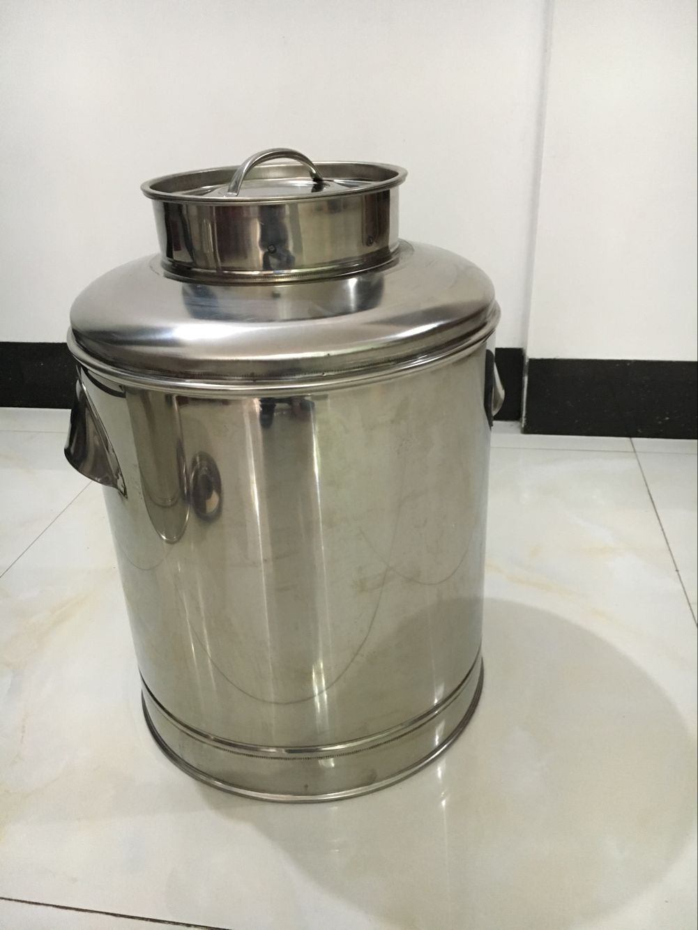 不锈钢花生油桶细口油桶