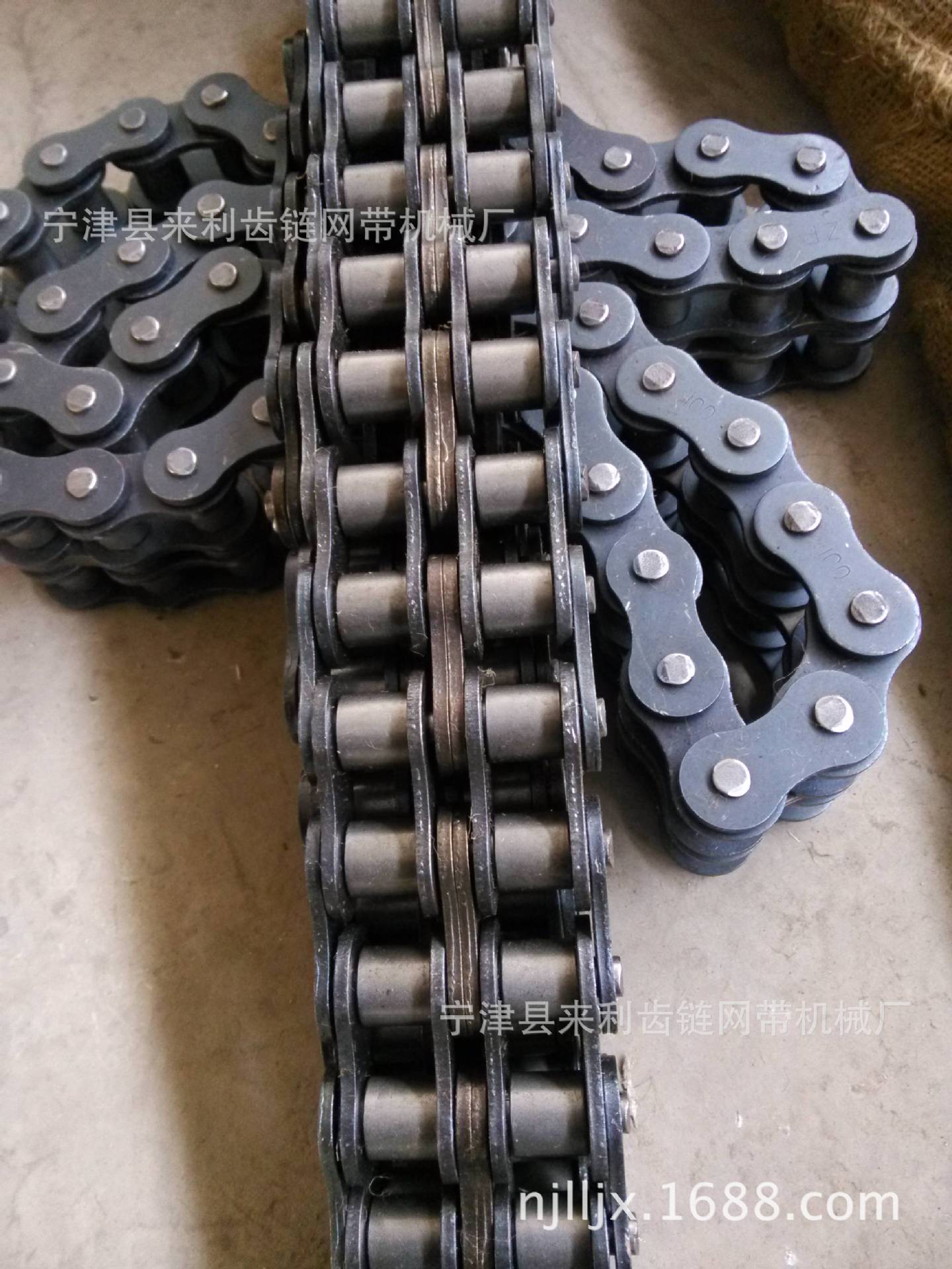 05毫米的双排,短节距精密滚子链条