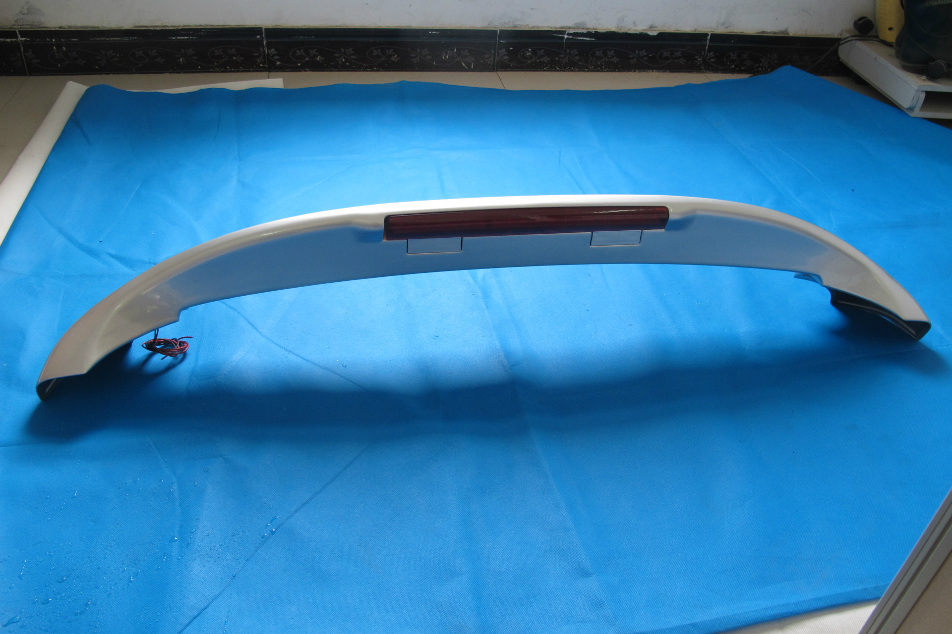 五菱汽车配件/荣光尾翼/abs材质/改装专用批发