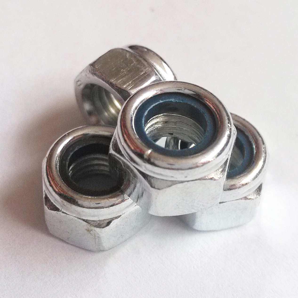 尼龙锁紧螺母 m7*1 对边11mm厚7.5mm 镀白锌六角尼龙自锁螺帽螺母