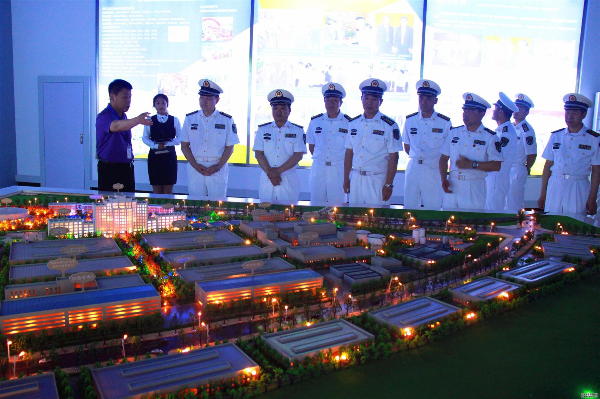 运营 京东运营 6月16日,在司令员刘子柱,政治委员汪光鑫的带领下,海军