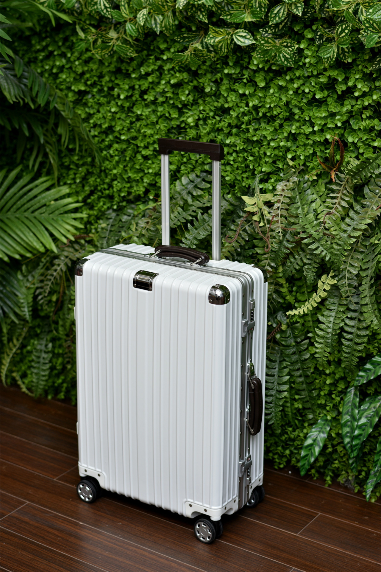 复古防刮防震铝框拉杆箱纯色abs万向轮行