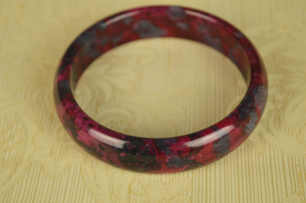 天然青海桃花玉手镯 幸运桃花石镯子 鸡血梅花玉镯 蔷薇辉石玉镯