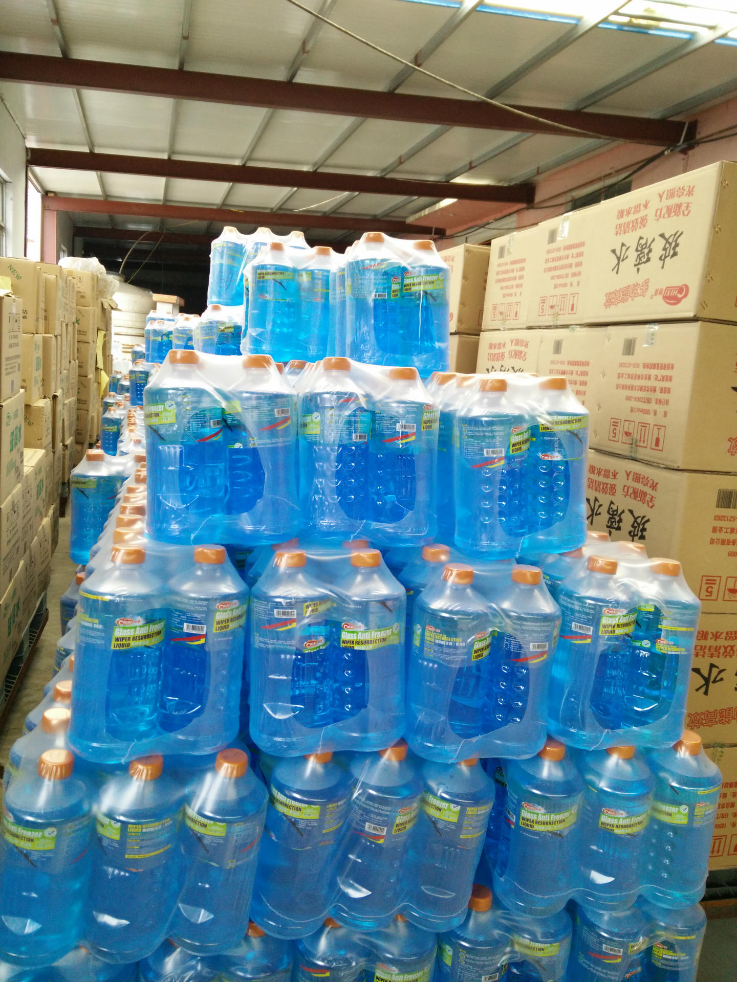 85l厂家直销0 注意:后浪公司可根据不同地区气候定做不同冰点的玻璃水