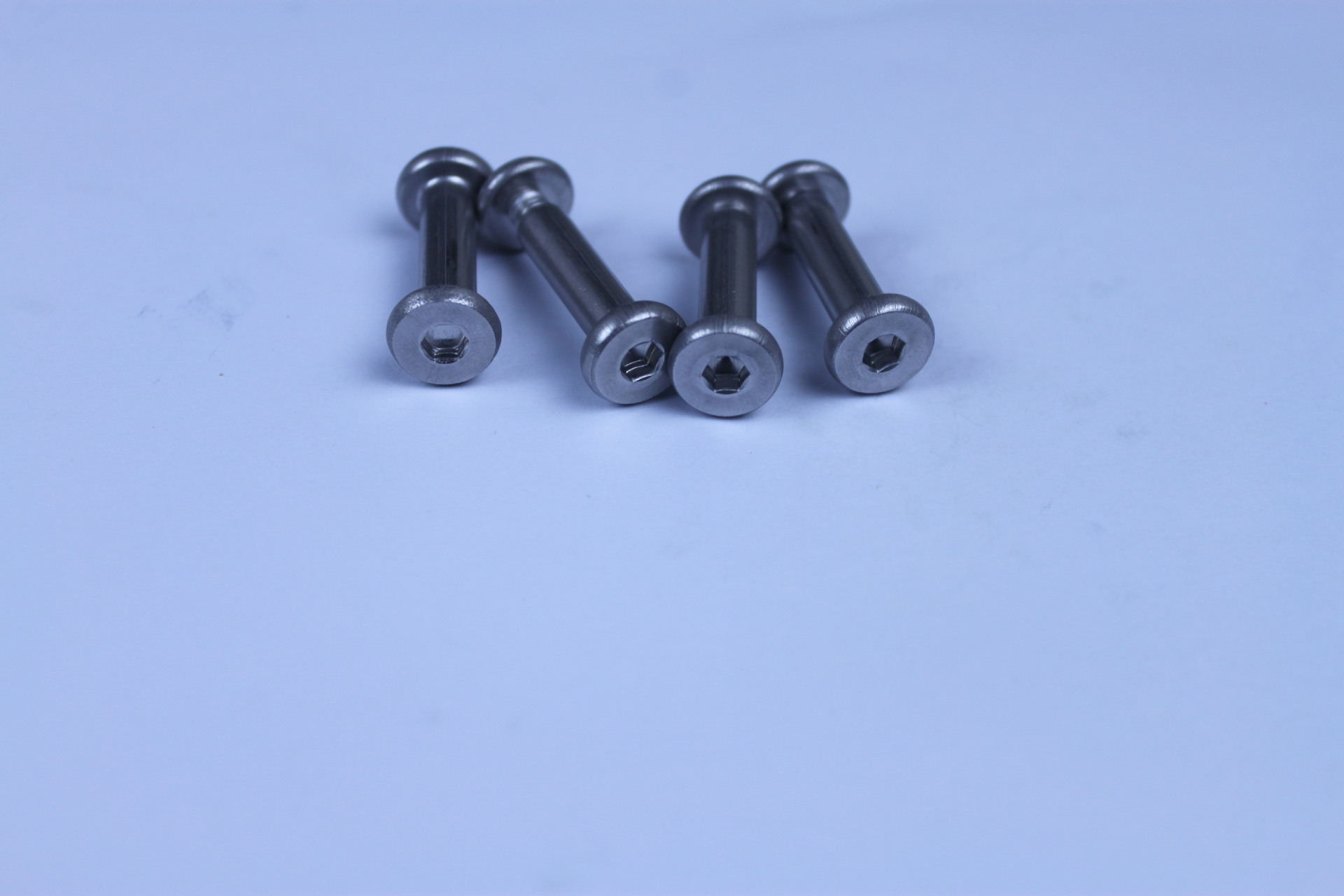 不锈钢螺丝公母钉