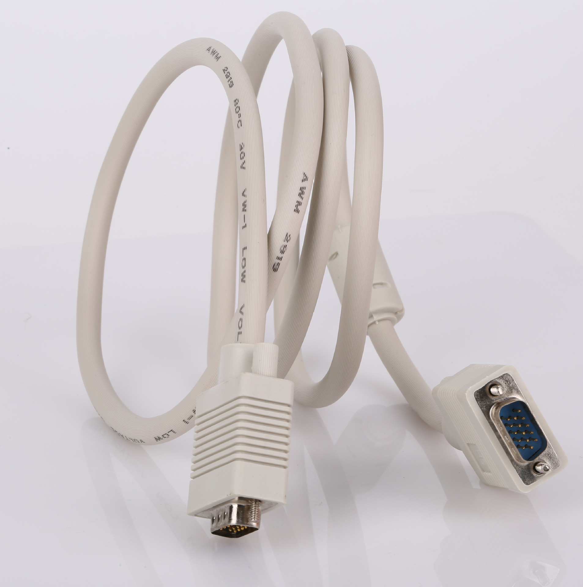 1.5米 3 4vga线 贝吉色 电脑电视投影仪显示器视频线