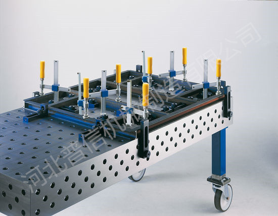 多孔**定位铸铁平板三维柔性组合焊接平台工装夹具操作工作台.