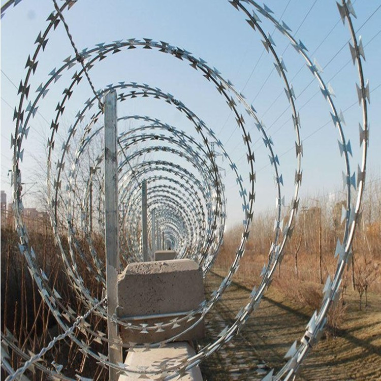 加工定制刀片刺网军事铁丝网刺绳规格齐全