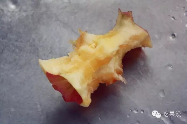 吃剩下的苹果千万不要扔.