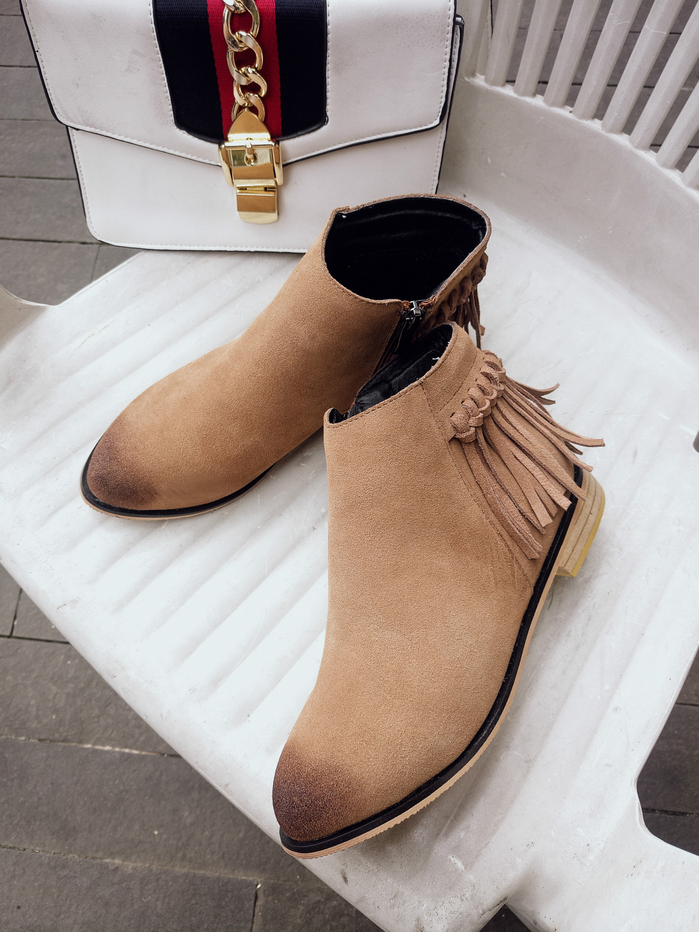 2016秋冬新磨砂做旧真皮短靴流苏欧美圆